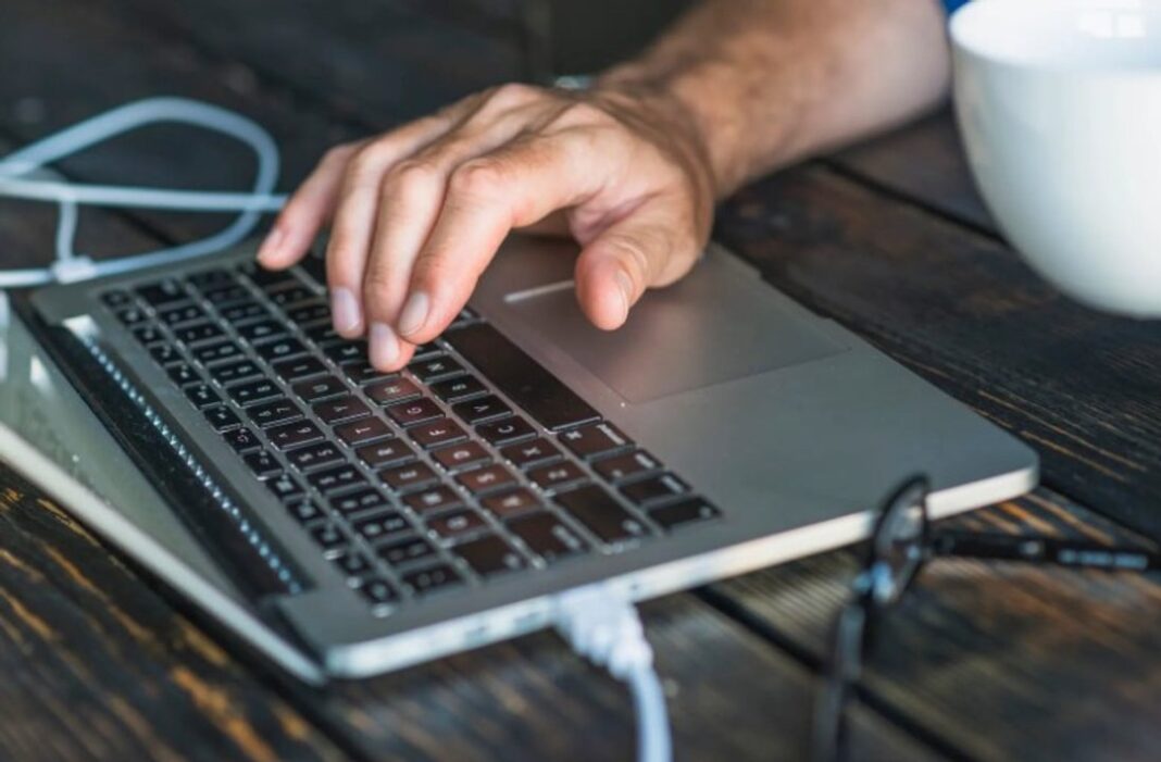 2310887-vpns-privacidad-libertad-y-nuevas-formas-de-conectarse-al-mundo-digital