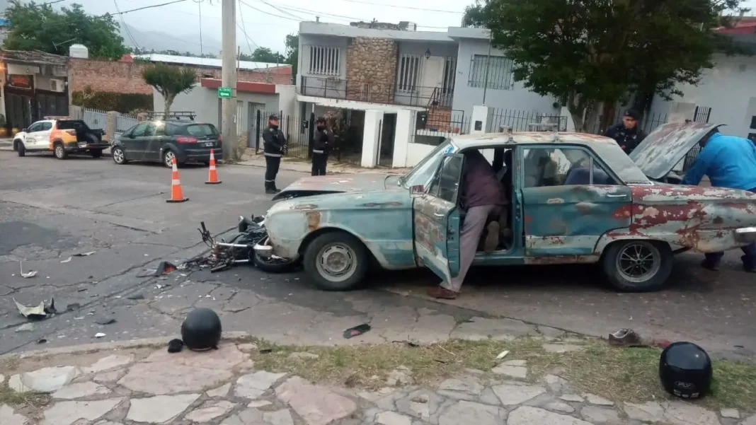 2313445-un-motociclista-resulto-con-una-fractura-expuesta-tras-un-choque-en-carlos-paz