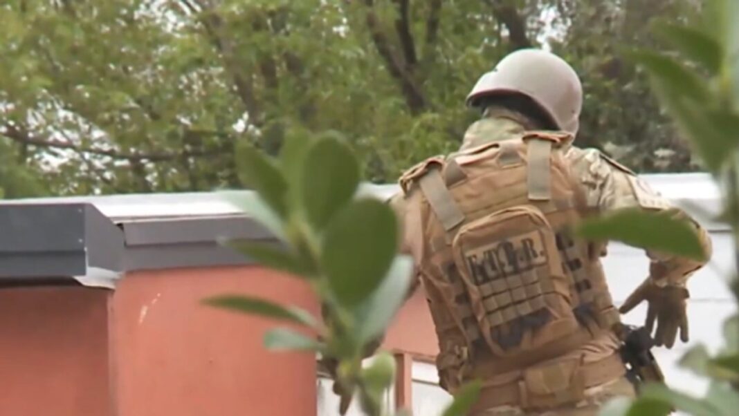 2316821-insolita-resolucion-del-fuerte-operativo-de-seguridad-en-un-hotel-alojamiento-de-cordoba