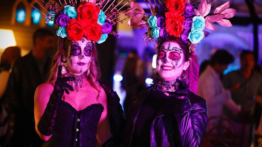 2329799-cordoba-mantiene-viva-la-llama-de-halloween